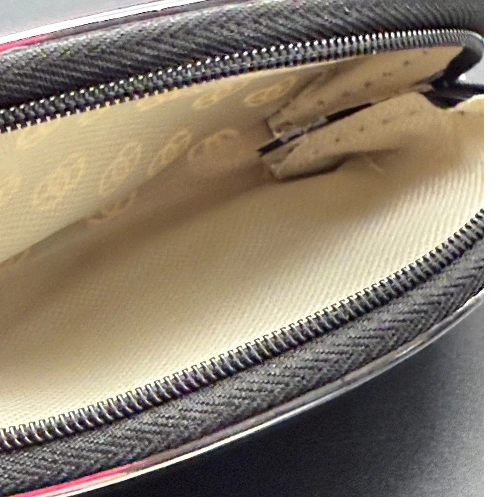 Black Cosmetic Bag with White Print‎ Zipper Pouch Keychain Ring